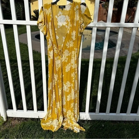 LULU’S Heart of Marigold Wrap‎ flowy Maxi Dress - Picture 7 of 8